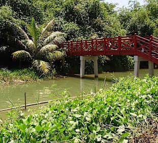 Red Bridge Restaurant