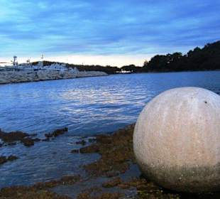 Entlang der Hafenpromenade in Vrsar