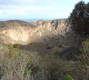 Krater z różnych ujęć 3