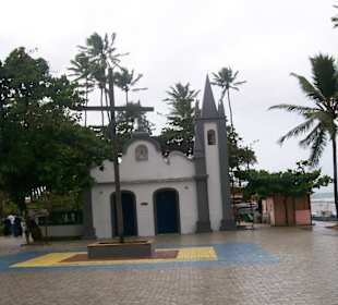 Kleine Kirche in Praia do Forte