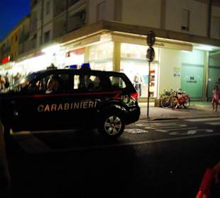 Polizei überall vorhanden