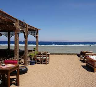 Zugang zum Strand vom Restaurant