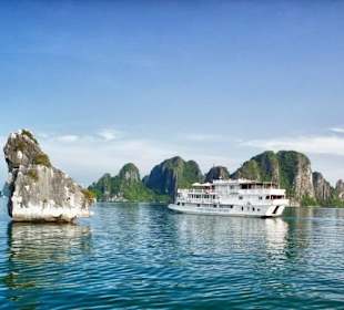 Halong Bay Cruises- Day Tours