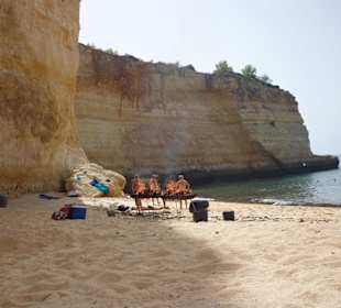 Der Grill wird angeheizt..