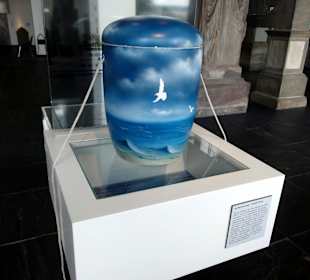 Urne für die Seebestattung