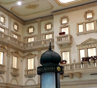 Villaggio Shopping Mall