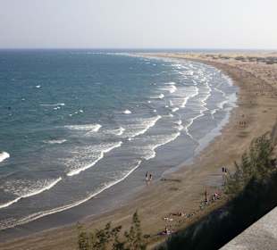 Blick zum Strand von der Strand-Promenade