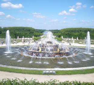 La fontana nei giardini