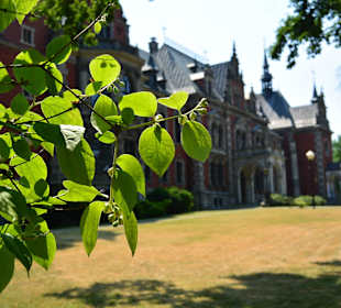 Zespół pałacowo-parkowy w Pławniowicach