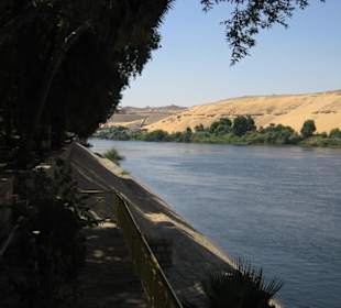 Rundgang über Geziret El-Nabatat