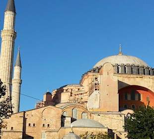 Blick auf die Moschee