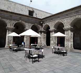 Terrasse Cafe Bar Senor Misti 