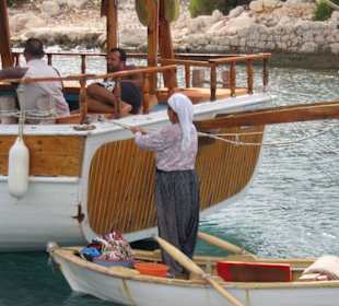 Händler - Schmuckverkauf auf dem Boot