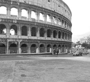 Colosseo bianco e nero