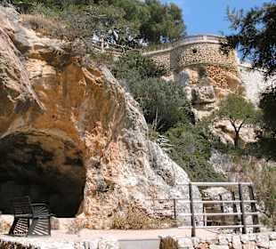 Höhle am Strand von P.C.