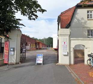 Eingang zum Industriedenkmal Senffabrik Leman