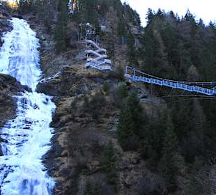 Stuibenfall mit Hängebrücke