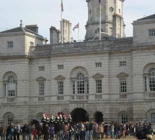 Wachablöse auf dem Paradeplatz