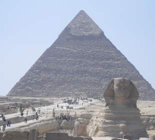 Pyramiden und Sphinx