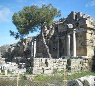 Das große Nymphaion