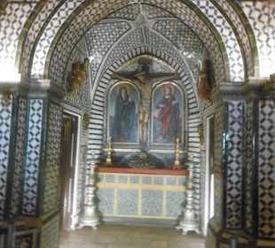 Altar mit schönen Azulejos