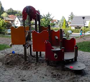 Spielplatz am Bärenlochweiher in Kindsbach