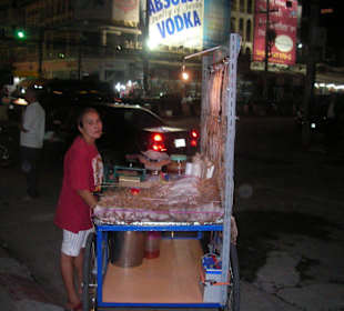 Stand mit getrockneten Tintenfisch