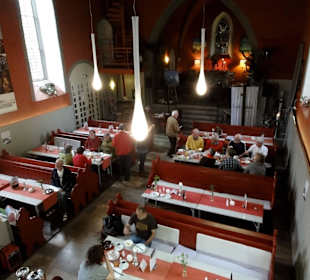 Blick in das Kirchenschiff