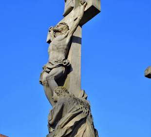Die Kreuzigungsgruppe auf der Oberen Brücke