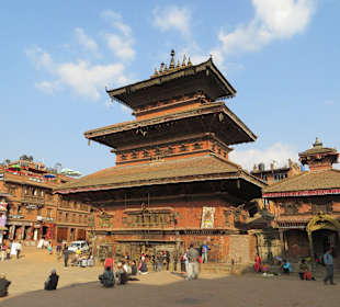 Taumadhi Square mit Bhairava-Tempel 