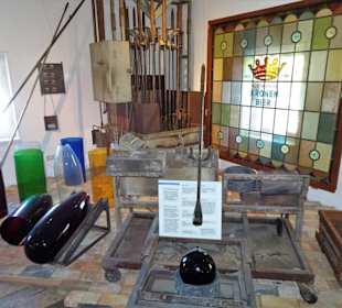 In der Glasproduktion der Hütte