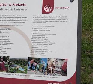 Touristischer Info-Point vor dem Baldinger Tor