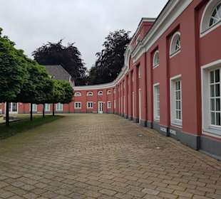 Außenansicht des Schlosses in Oberhausen