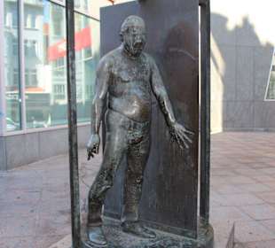 Skulptur "Drehtür" in der Breite Straße