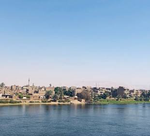 Nil fahrt. Luxor Luxor 