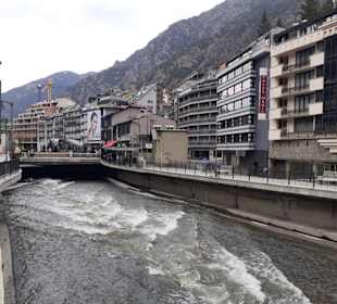 Brücke Pont de Paris in Andorra la Vella