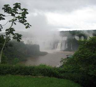 Die Wasserfälle, von Brasilien aus gesehen