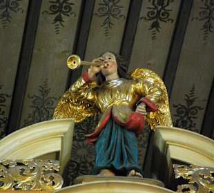 An der Orgel Nahaufnahmen