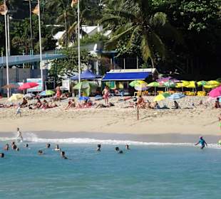 Strandimpressionen an der Plage des Roches Noires