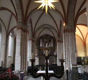 Blick in das Mittelschiff