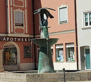Mittelalterliche Altstadt Adler Brunnen