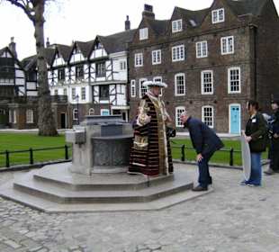 Passende Dreharbeiten im Tower