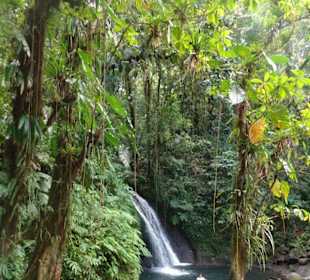 Bei den Wasserfällen