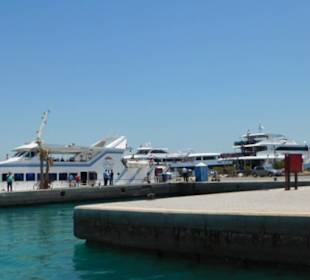 Oben an Bord auf dem Weg zum Tauchgang