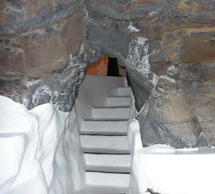 Verbindungsweg zu den oberen Räumen