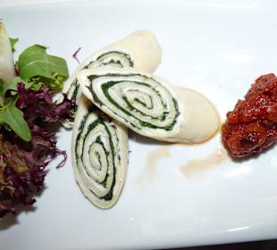 Italienische Pfannkuchen mit Tomatenmousse
