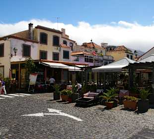Fast schon zu viele Restaurants auf einem Fleck
