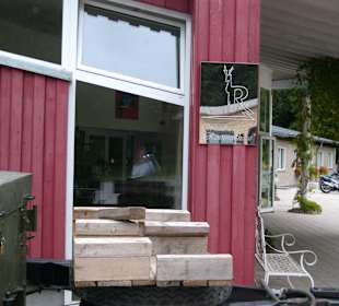 Seitlicher blick zum hotel