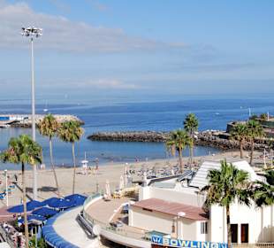 Playa de Torviscas przy Puerto Colón