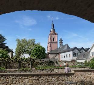 Blick von der Kurfürstlichen Burg zur Kirche